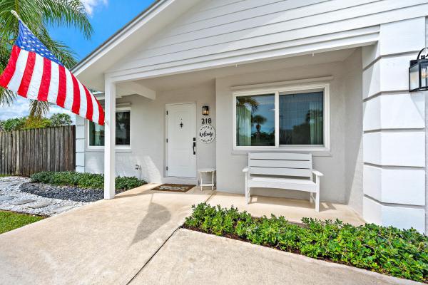 Wandering Trail At Indian Creek, 218 Wandering Trl, Jupiter, Florida 33458, image 2