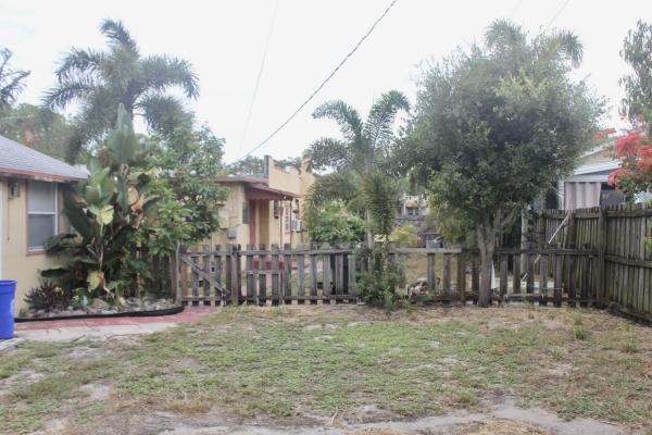 Lake Worth Town, 519 N J St #1, Lake Worth Beach, Florida 33460, image 1