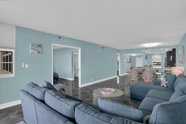 Palm-Aire Country Club 10, 4015 W Palm Aire Dr #704, Pompano Beach, Florida 33069, image 3