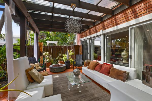 Townhouse Isles, 7 Middlesex Dr, Wilton Manors, Florida 33305, image 1
