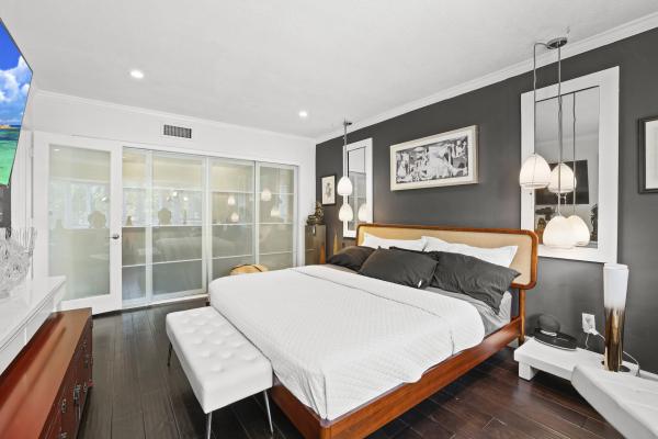 Townhouse Isles, 7 Middlesex Dr, Wilton Manors, Florida 33305, image 2