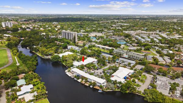 Townhouse Isles, 7 Middlesex Dr, Wilton Manors, Florida 33305, image 3
