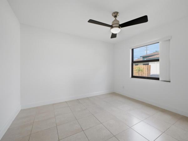 Tree Lake, 1110 Manor Dr, Palm Springs, Florida 33461, image 3