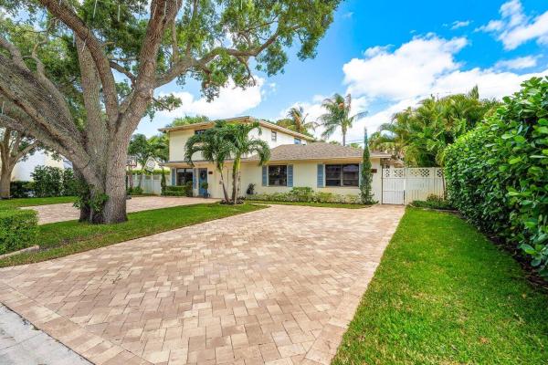 North Palm Beach No HOA, 2101 N Palm Cir, North Palm Beach, Florida 33408, image 1