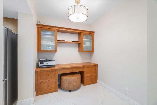 Mizner Court, 100 SE 5th Ave #110, Boca Raton, Florida 33432, image 1