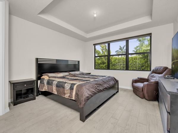 4808 Chantilly Rd, Lake Worth, Florida 33467, image 2
