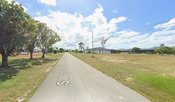 Cape Coral, 2622 SW 17th Ave, Cape Coral, Florida 33914, image 1