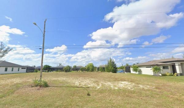 Cape Coral, 2622 SW 17th Ave, Cape Coral, Florida 33914, image 2
