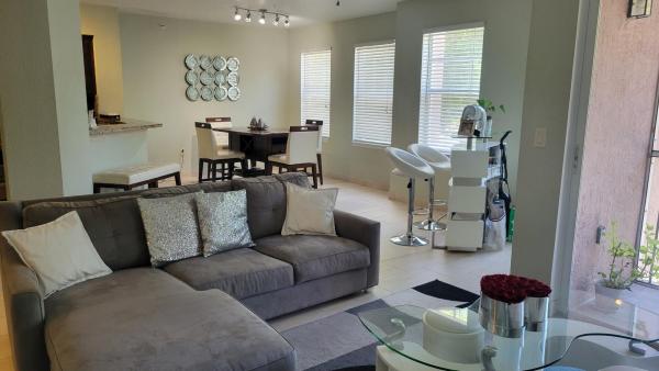 Cypress Pointe At Turtle Run, 6920 W Sample Rd, Coral Springs, Florida 33067, image 3