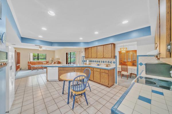 South Shore Of Wellington, 1222 Essex Dr, Wellington, Florida 33414, image 2