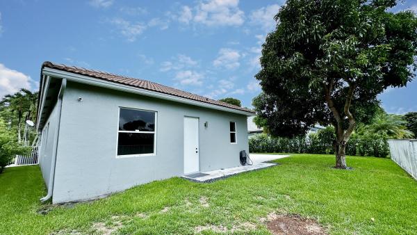 The Conway, 5181 NW 50th Ter, Coconut Creek, Florida 33073, image 2