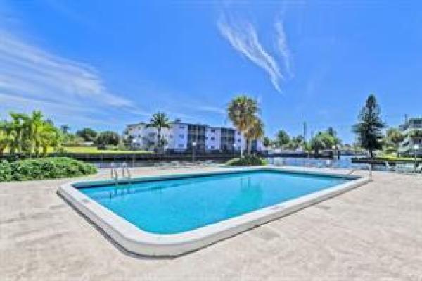 Watergate, 2731 Taft St #309, Hollywood, Florida 33020, image 2
