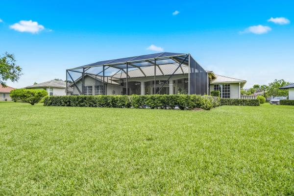 Meadowood Golf & Tennis Club, 9403 Pinebark Ct, Fort Pierce, Florida 34951, image 2