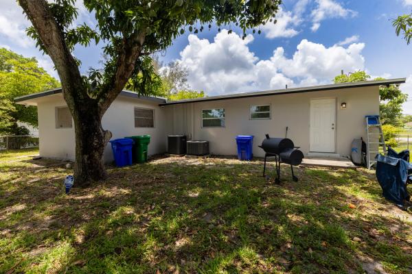 Roosevelt Gardens, 2921 NW 11th St, Fort Lauderdale, Florida 33311, image 1