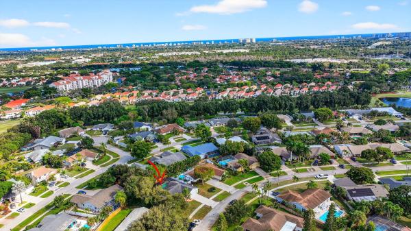 Pheasant Walk, 4135 Bay Laurel Way, Boca Raton, Florida 33487, image 2