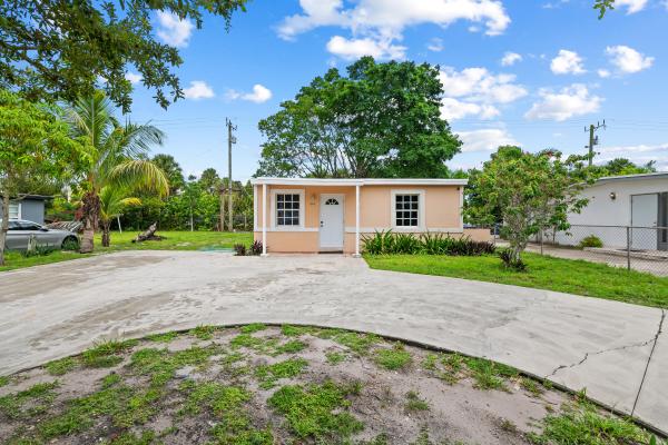 Lauderdale Manor Homesites, 1808 NW 24th Ter, Fort Lauderdale, Florida 33311, image 1