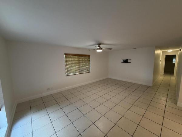 Esmonda Gardens, 815 SW 14th Ct, Fort Lauderdale, Florida 33315, image 3