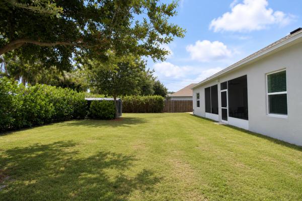 Hidden Oaks, 1013 SW Eureka Ave, Port St. Lucie, Florida 34953, image 2