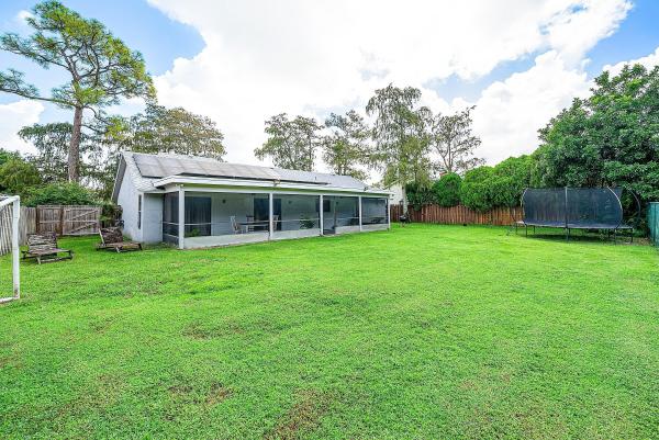 Sugar Pond Manor, 1252 Raintree Ln, Wellington, Florida 33414, image 2