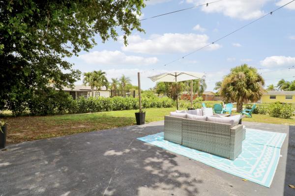 Palm Beach Cabana Colony, 3539 Everglades Rd, Palm Beach Gardens, Florida 33410, image 1