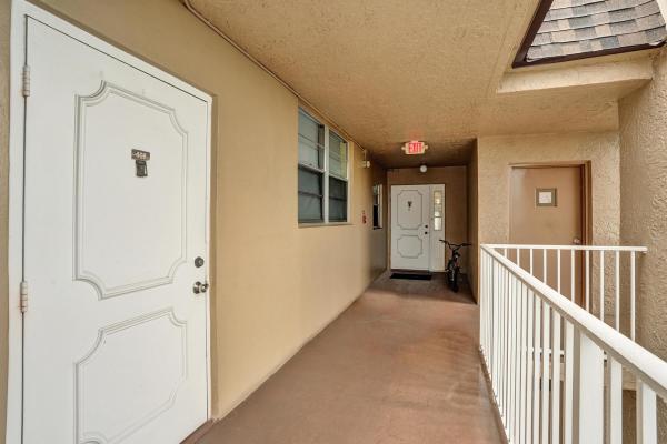 Tangerine Of Pine Island Ridge, 9460 Tangerine Pl #408, Davie, Florida 33324, image 2