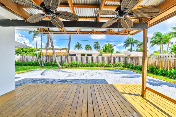 Eastway Park, 921 SE 15th Ct, Deerfield Beach, Florida 33441, image 2