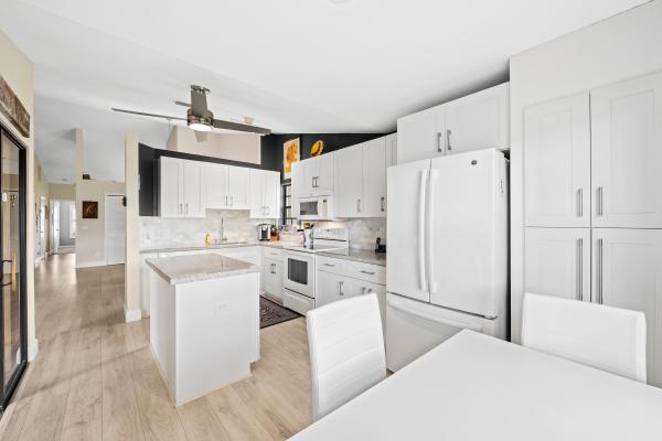 The Moorings At Aberdeen, 8209 Waterline Dr, Boynton Beach, Florida 33472, image 2