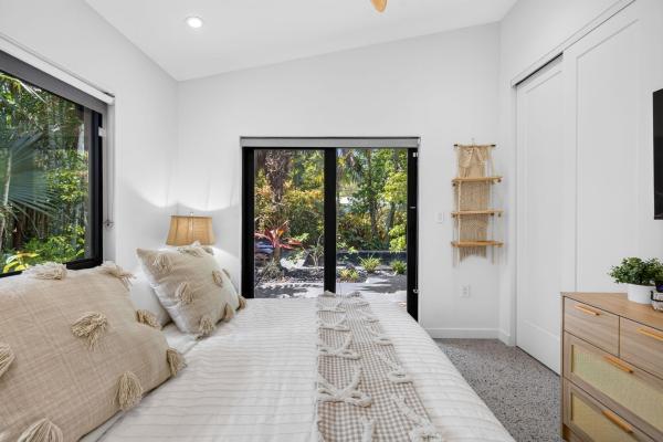 Placido Place, 118 NE 16th Pl, Fort Lauderdale, Florida 33305, image 2