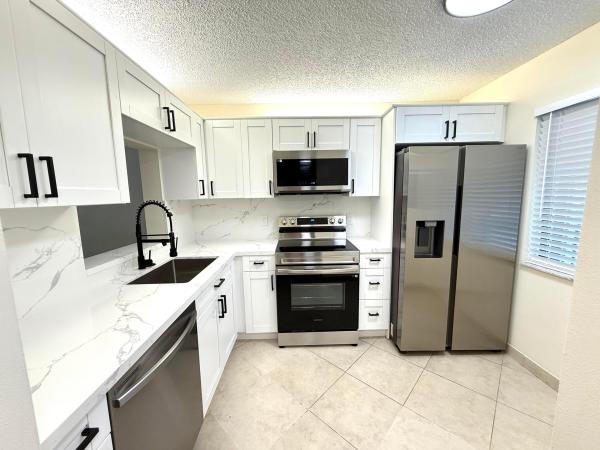 Kensington Walk, 6649 Somerset Dr #205, Boca Raton, Florida 33433, image 3