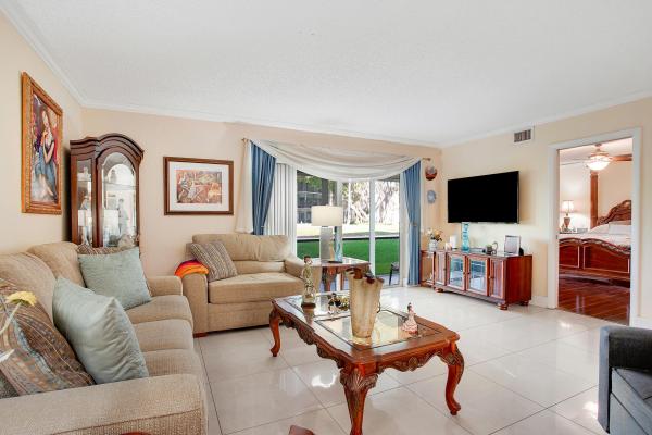 Hollybrook Golf & Tennis Club, 211 S Hollybrook Dr #107, Pembroke Pines, Florida 33025, image 2