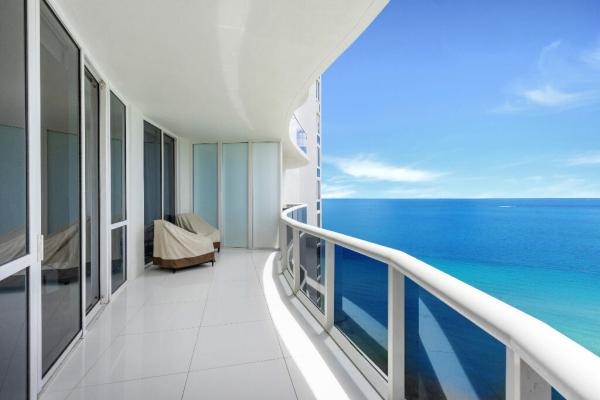 Tdr Tower 3, 15811 Collins Ave #2207, Sunny Isles Beach, Florida 33160, image 3