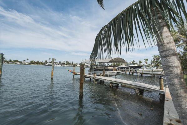 Fort Pierce Beach, 309 Fernandina St, Fort Pierce, Florida 34949, image 3