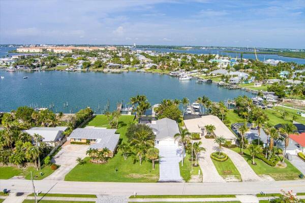 Fort Pierce Beach, 309 Fernandina St, Fort Pierce, Florida 34949, image 3