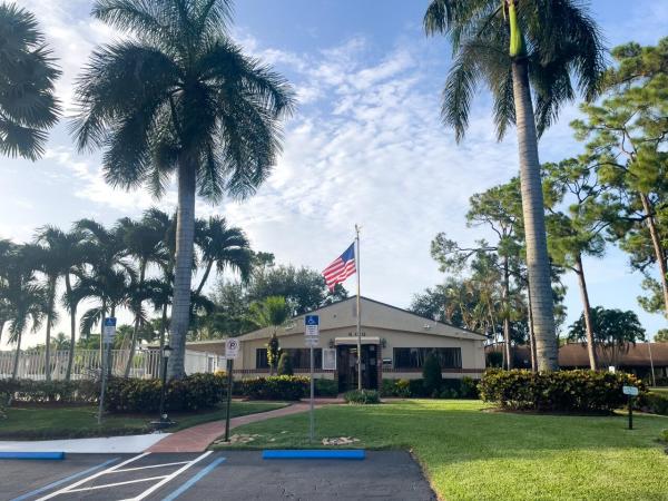 Pine Ridge North 2, 617 Sea Pine Way #E1, Greenacres, Florida 33415, image 2