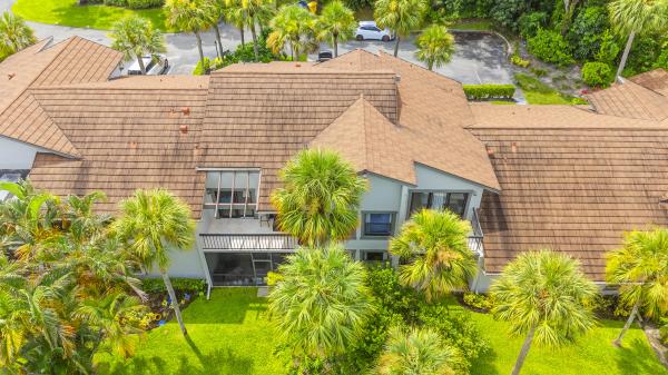 Golf Cottages, 11397 Pond View Dr #E202, Wellington, Florida 33414, image 3