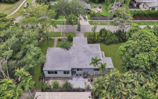 Lamor Estates, 13105 NE 13th Ave, North Miami, Florida 33161, image 3