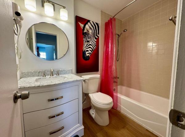 Golden Arrow, 299 SW 7th St #2070, Boca Raton, Florida 33432, image 1
