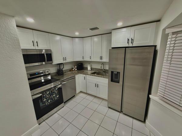 Georgian Courts, 13474 Old Englishtown Rd, Wellington, Florida 33414, image 3