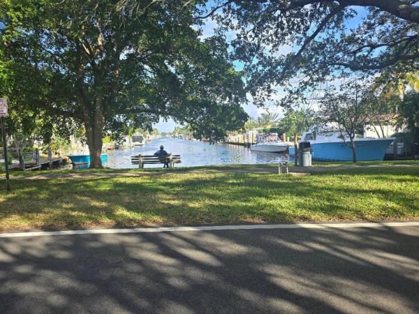 Coral Key Villas, 2160 NE 48th St, Lighthouse Point, Florida 33064, image 1