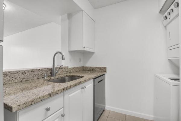 Sheridan East, 1341 SE 3rd Ave #112, Dania Beach, Florida 33004, image 2