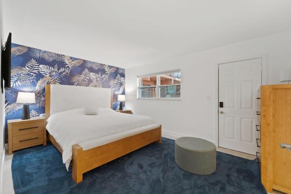 620 Tennis Club Dr #103, Wilton Manors, Florida 33311, image 1