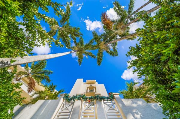 Royal Point At Palm-Aire, 3500 Oaks Clubhouse Dr #102, Pompano Beach, Florida 33069, image 1