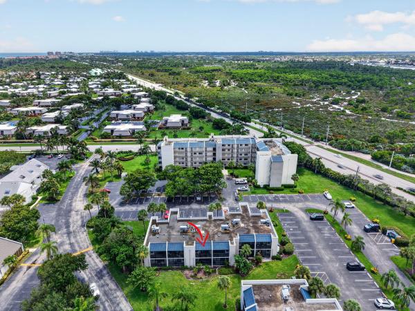 Tennis Villas At Jupiter Ocean & Racquet Club, 1605 S Us Highway 1, Jupiter, Florida 33477, image 1