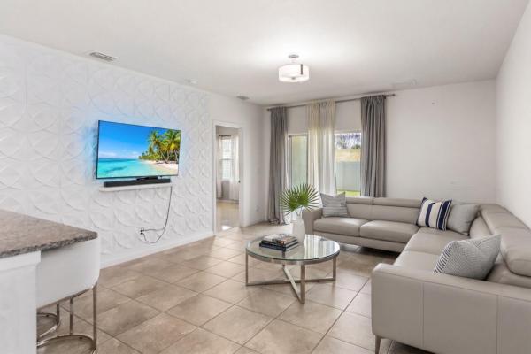 Crosstown Commons, 11044 SW Vasari Way, Port St. Lucie, Florida 34987, image 3