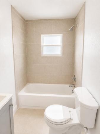 Baileys, 324 SW 8th St, Belle Glade, Florida 33430, image 2