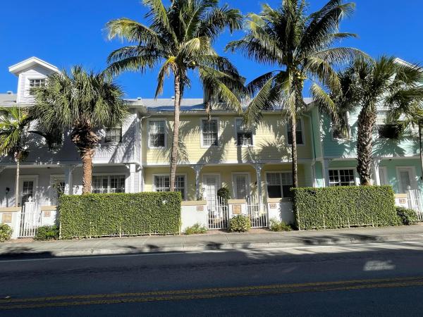Pineapple Village North, 602 S Federal Hwy #5, Lake Worth Beach, Florida 33460, image 2