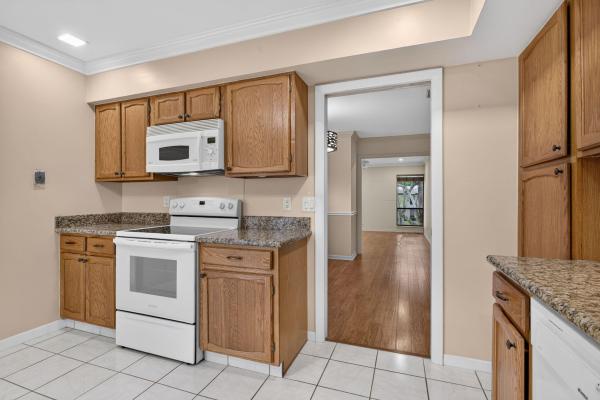 6421 Pumpkin Seed Cir #217, Boca Raton, Florida 33433, image 3