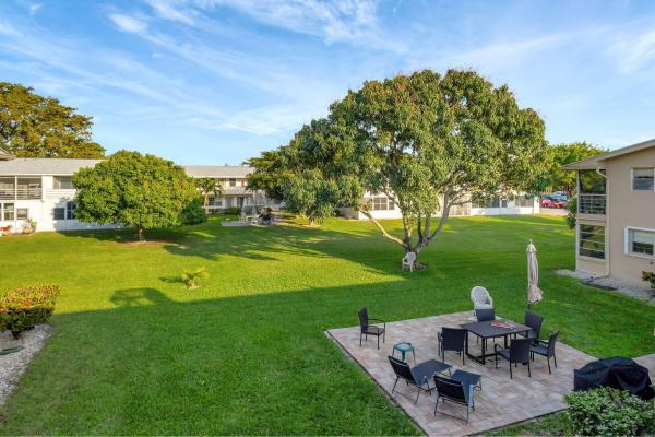 121 Bedford E, West Palm Beach, Florida 33417, image 1