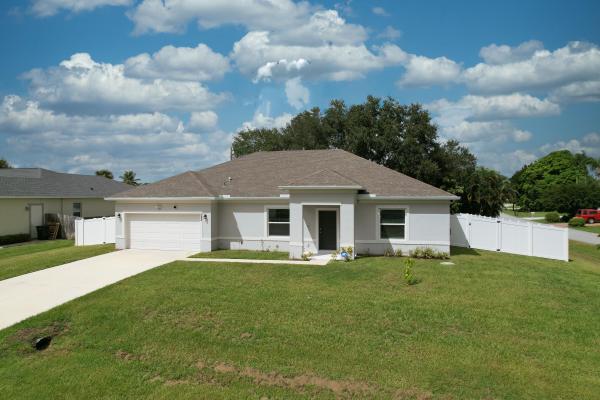 592 SW Dauphin Ave, Port St. Lucie, Florida 34953, image 1