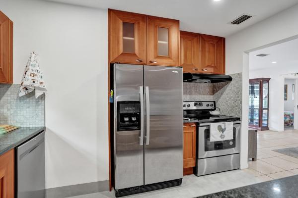 4131 NW 11th Ave, Oakland Park, Florida 33309, image 1